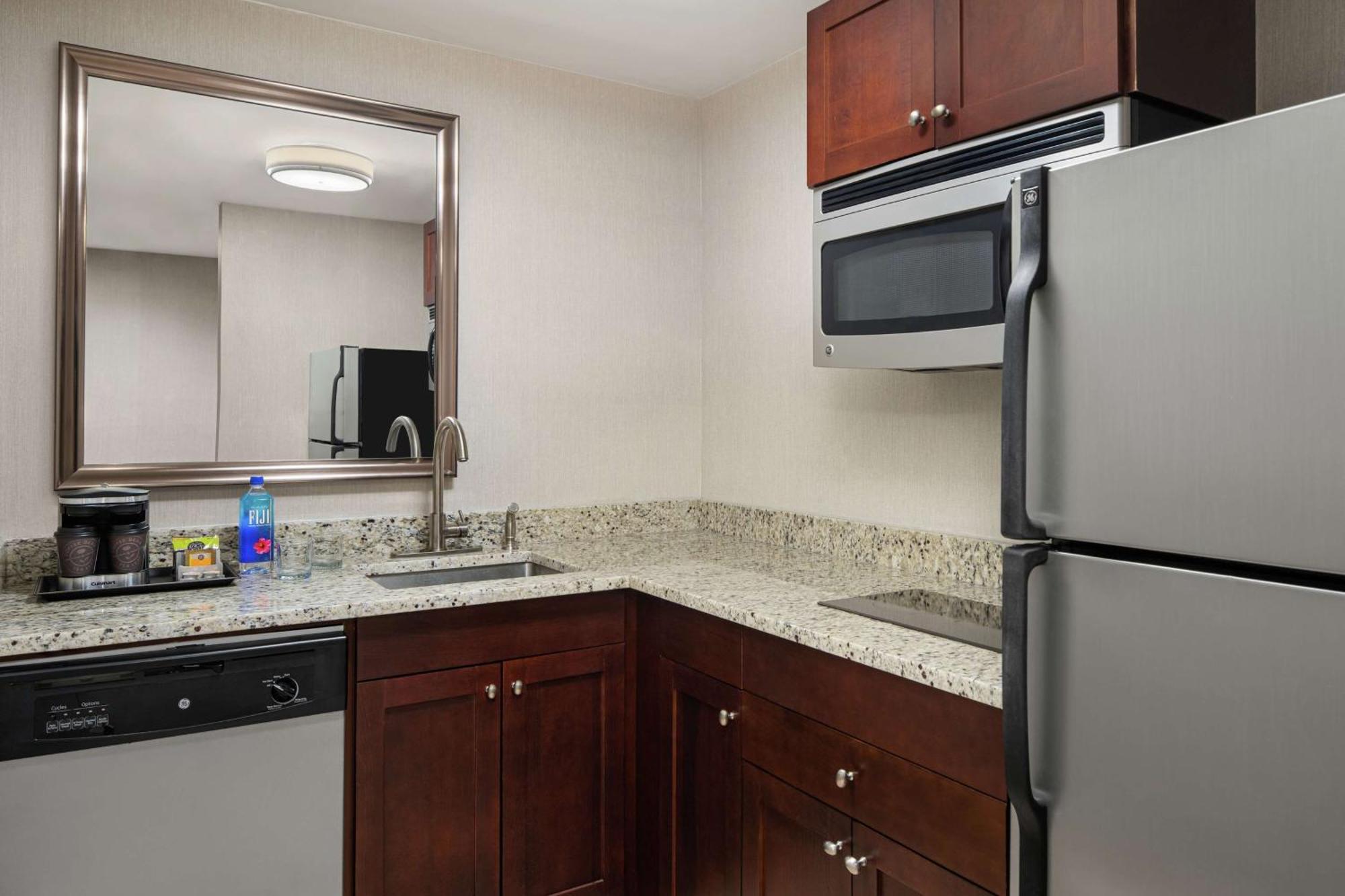 Doubletree Suites By Hilton Charlotte/Southpark מראה חיצוני תמונה