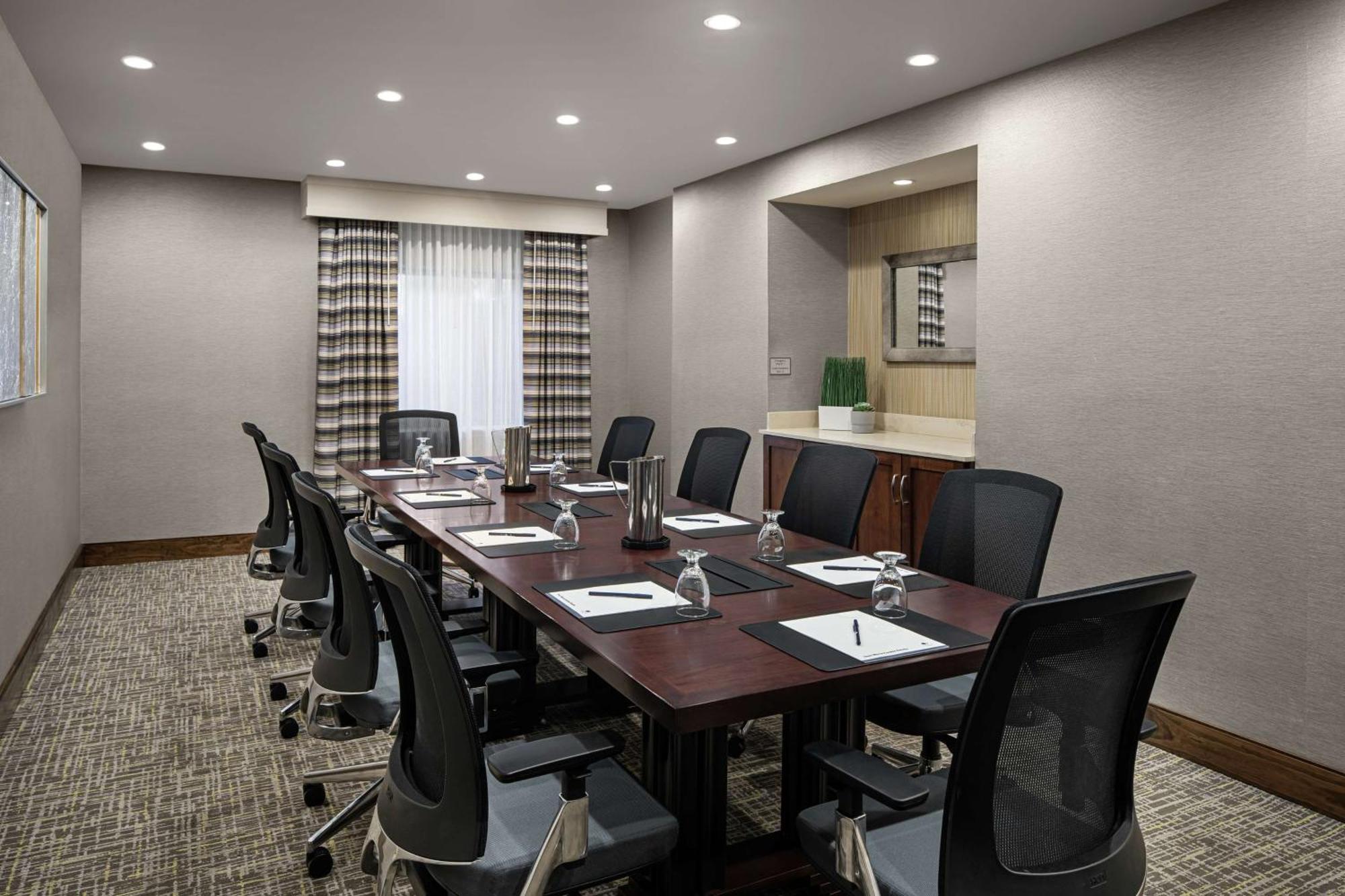 Doubletree Suites By Hilton Charlotte/Southpark מראה חיצוני תמונה